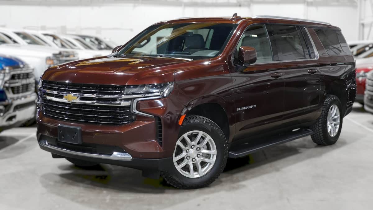 2022 Chevrolet Suburban Lt 4wd | 5.3l V8 | 8-Passenger | Luxury Package