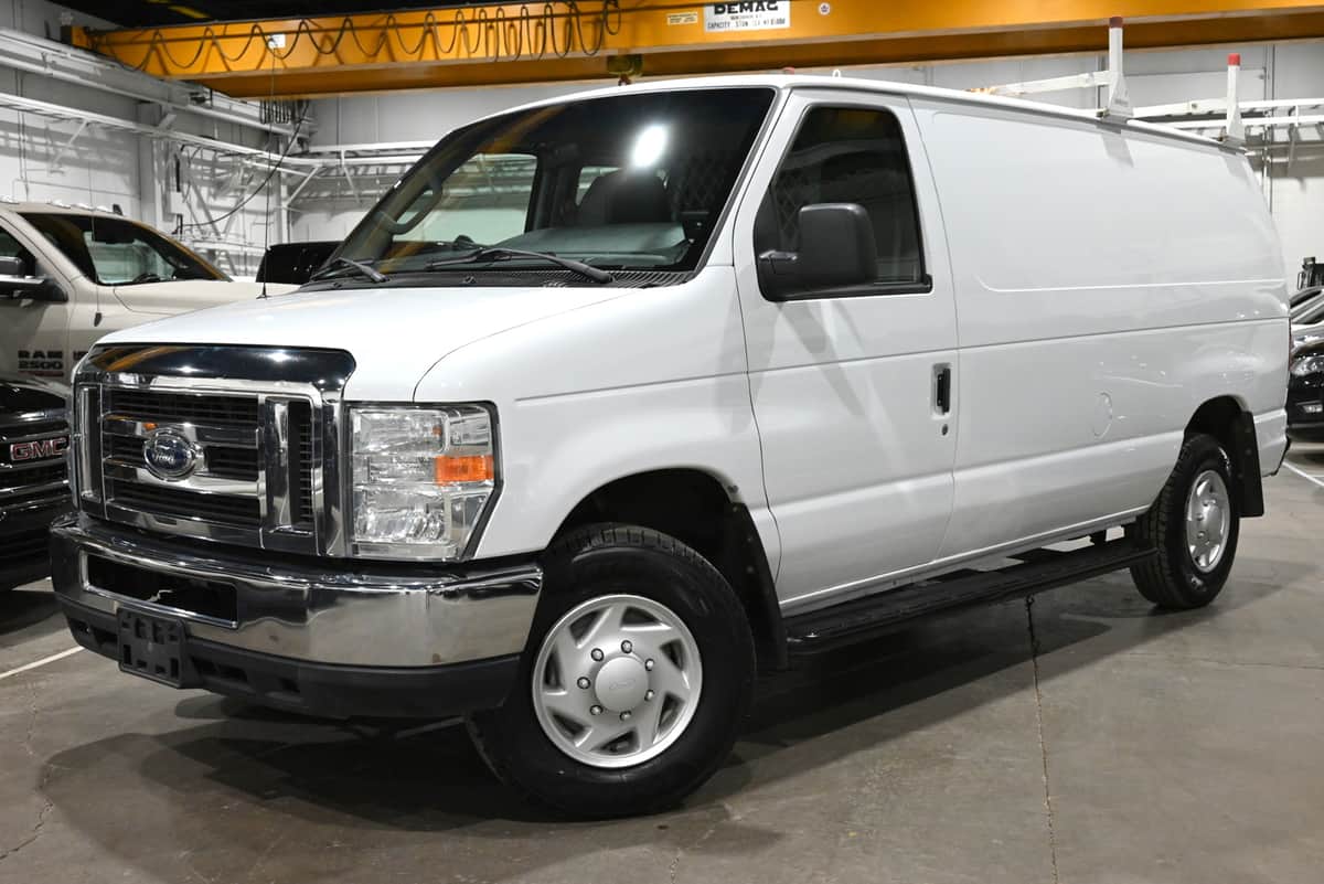 2013 Ford E-250 E-250 Cargo Van - 4.6l V8 - Only 107,000 Km!