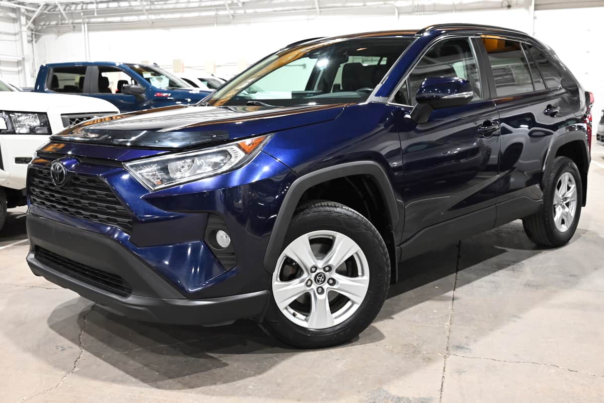 2019 Toyota RAV4 Xle Awd | Heated Seats & Steering Wheel | Power Liftgate