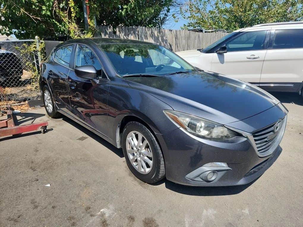 2015 Mazda Mazda3 i Touring Hatchback 4D