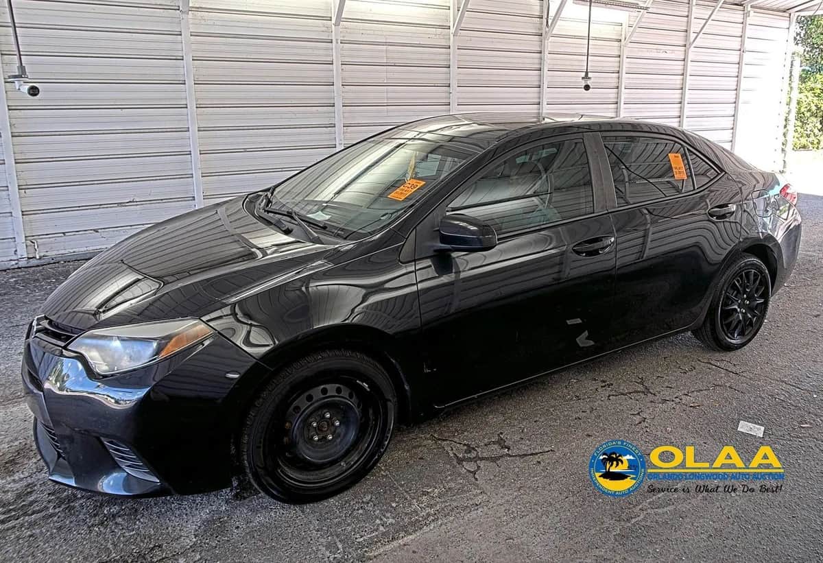 2015 Toyota Corolla Le Sedan 4d