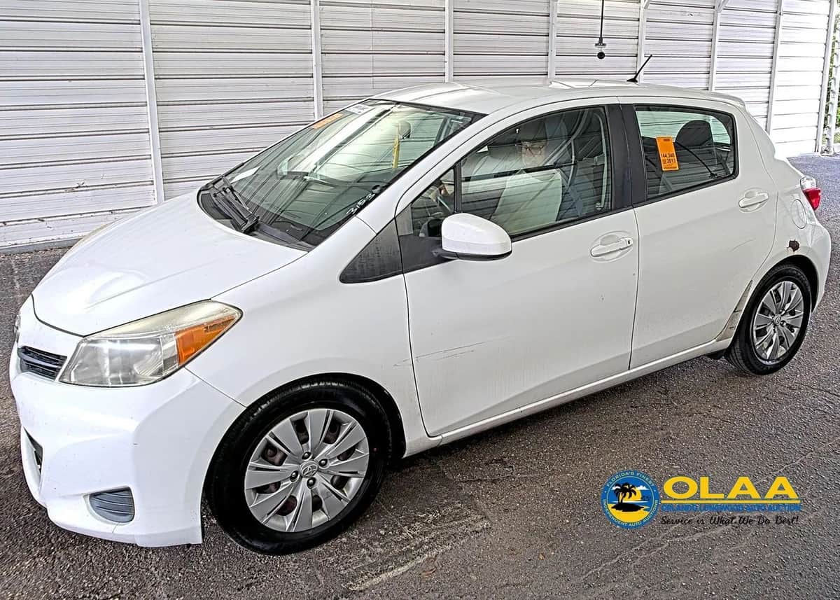 2013 Toyota Yaris Le Hatchback 4d