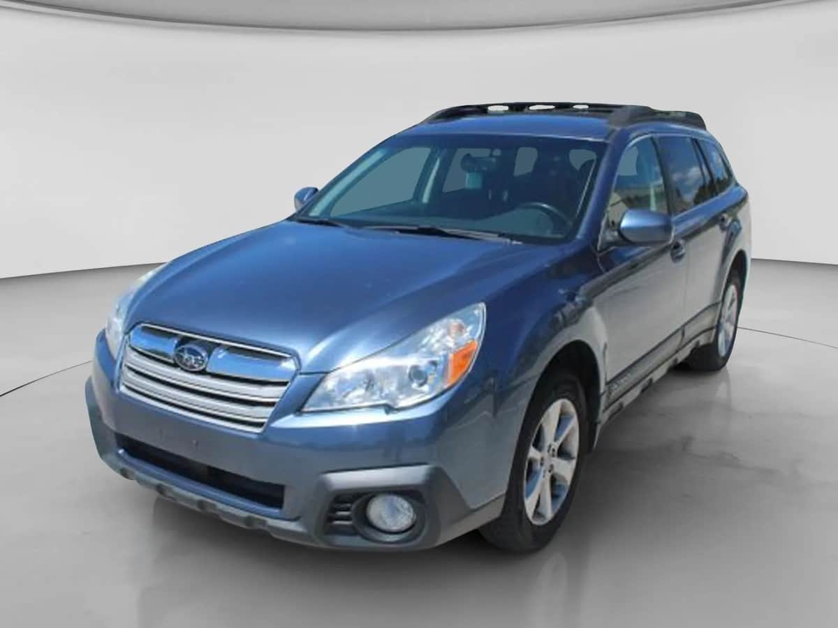2013 Subaru Outback 2.5i Premium Wagon 4d