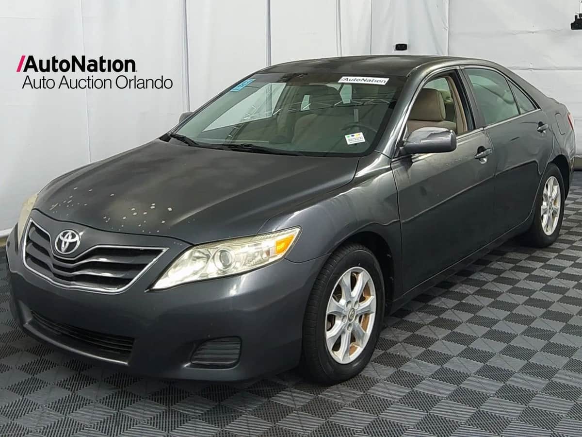 2011 Toyota Camry Le Sedan 4d