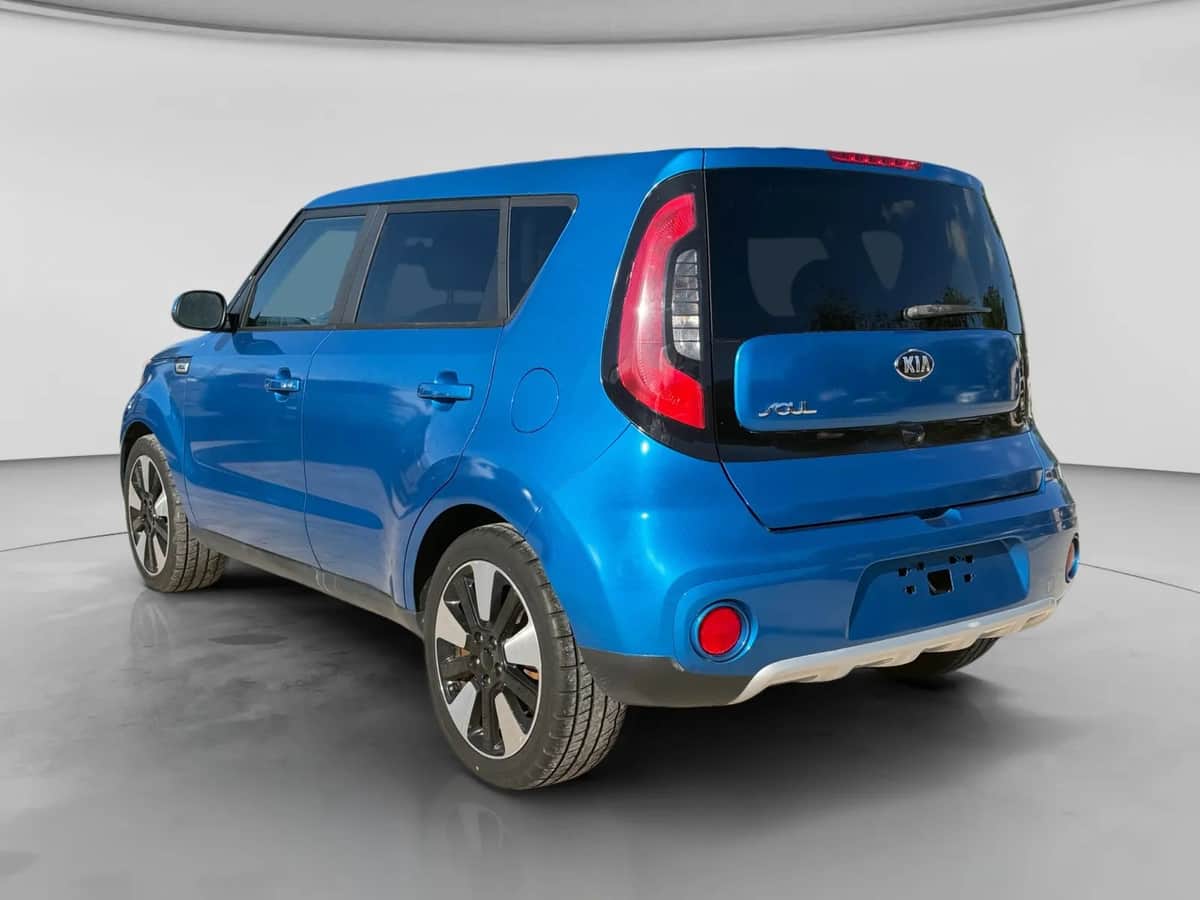 2017 Kia Soul + Wagon 4d