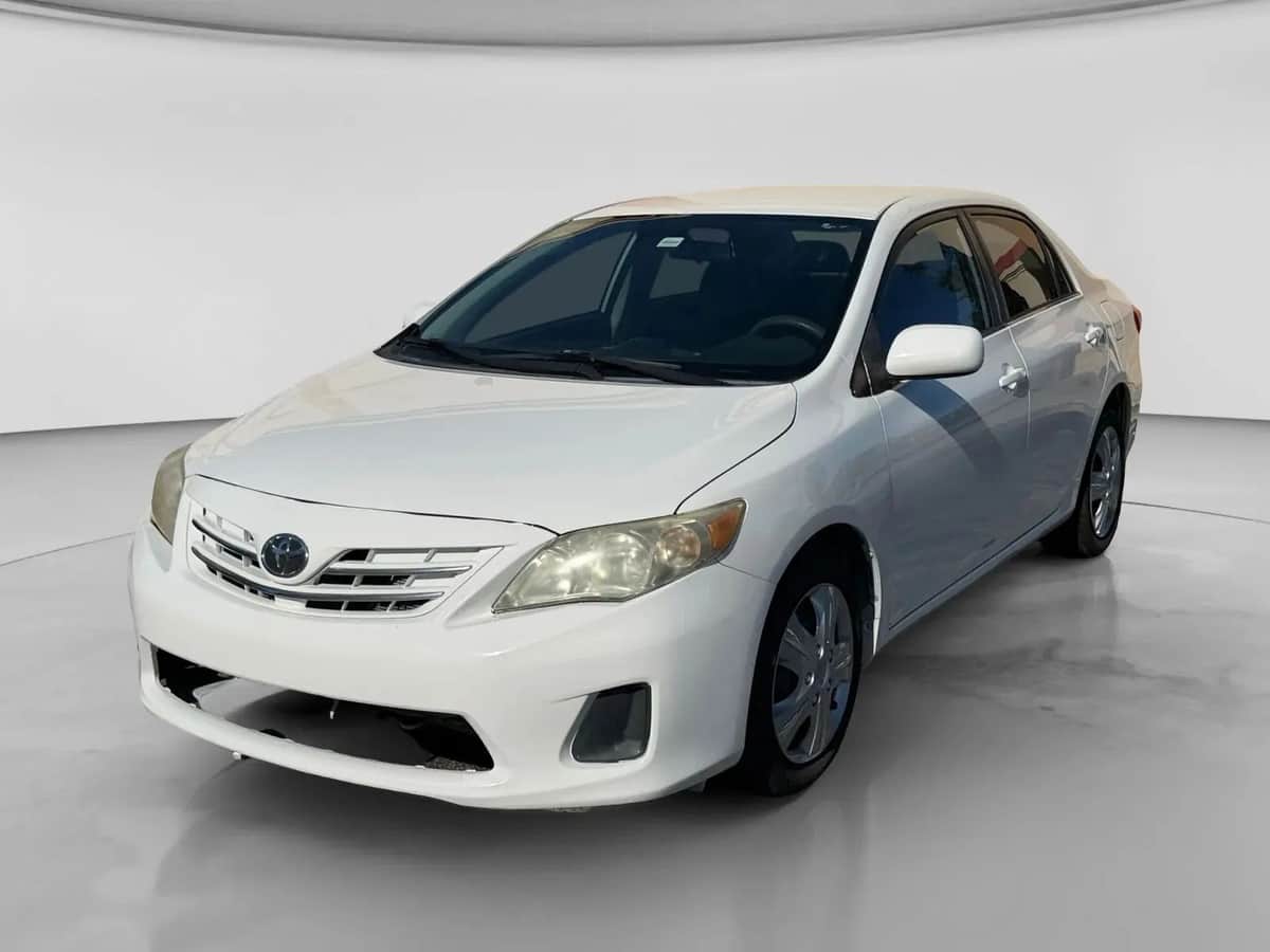 2013 Toyota Corolla Le Sedan 4d