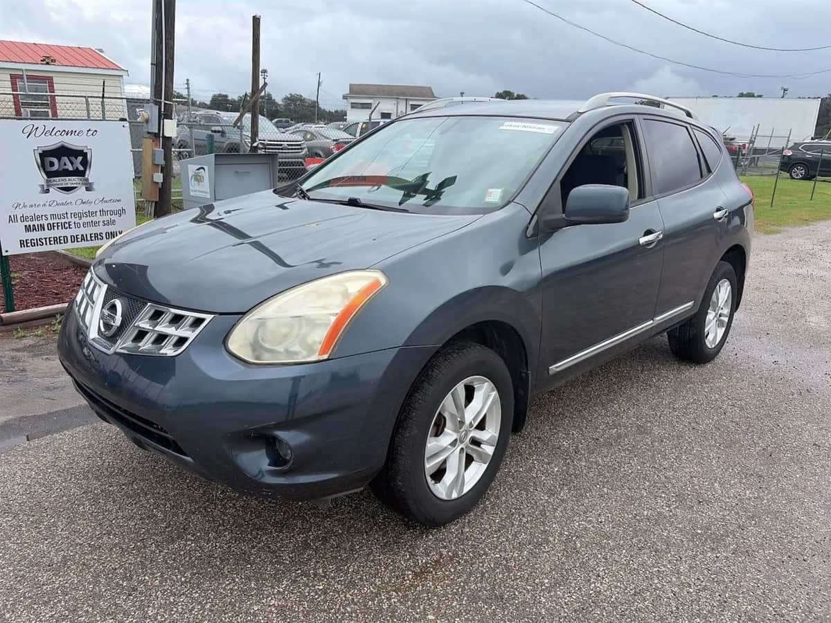 2013 Nissan Rogue Sv Sport Utility 4d
