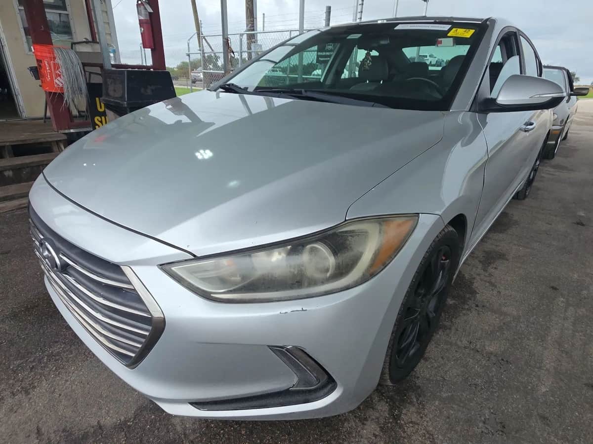 2017 Hyundai Elantra Limited Sedan 4d