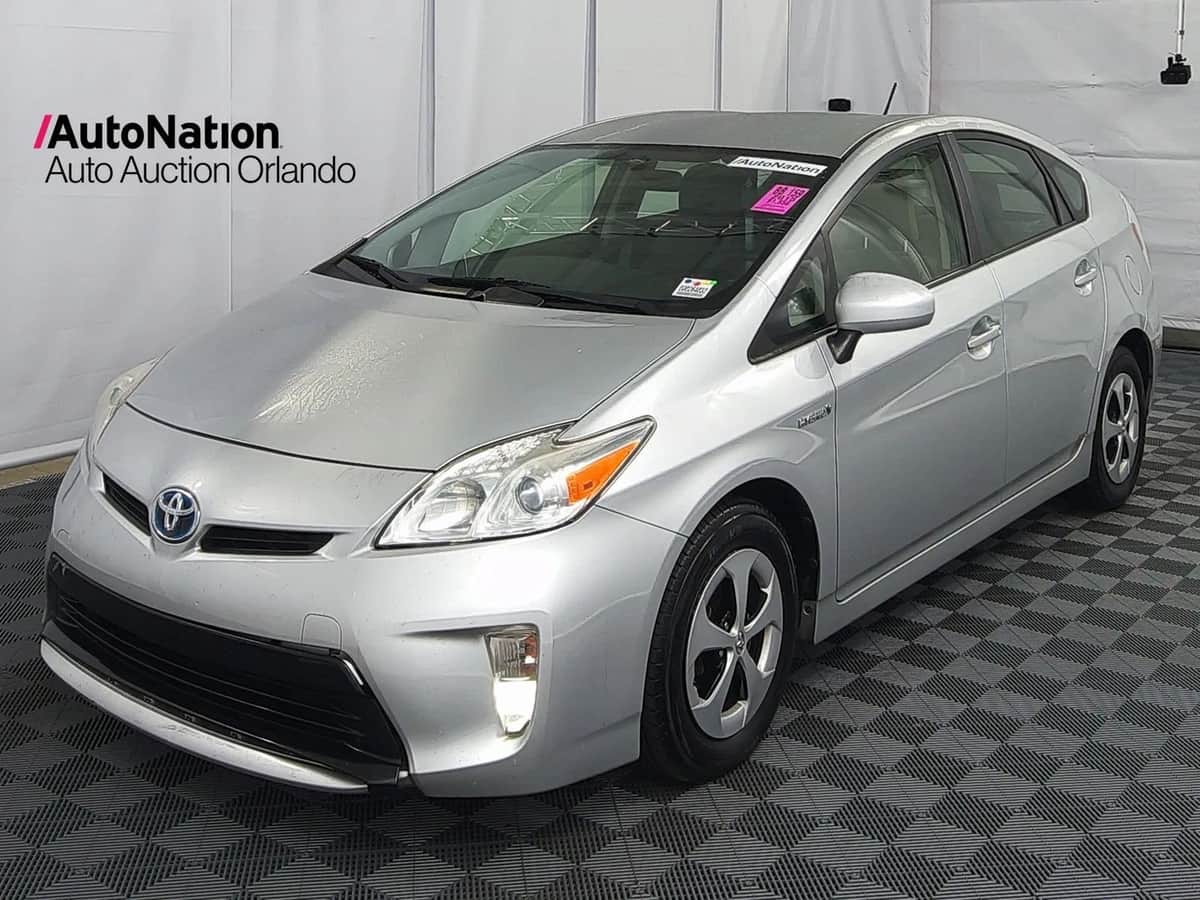 2015 Toyota Prius Three Hatchback 4d