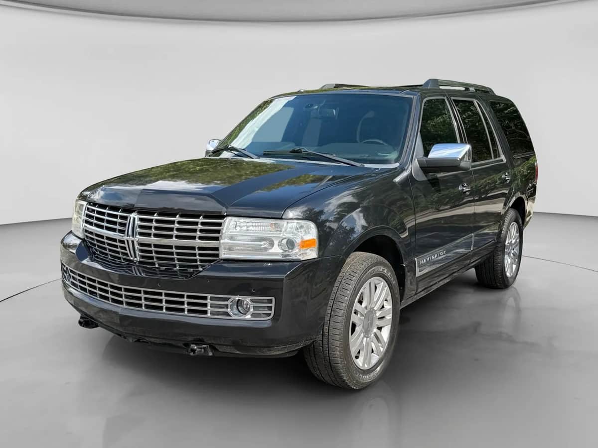 2014 Lincoln Navigator Sport Utility 4d