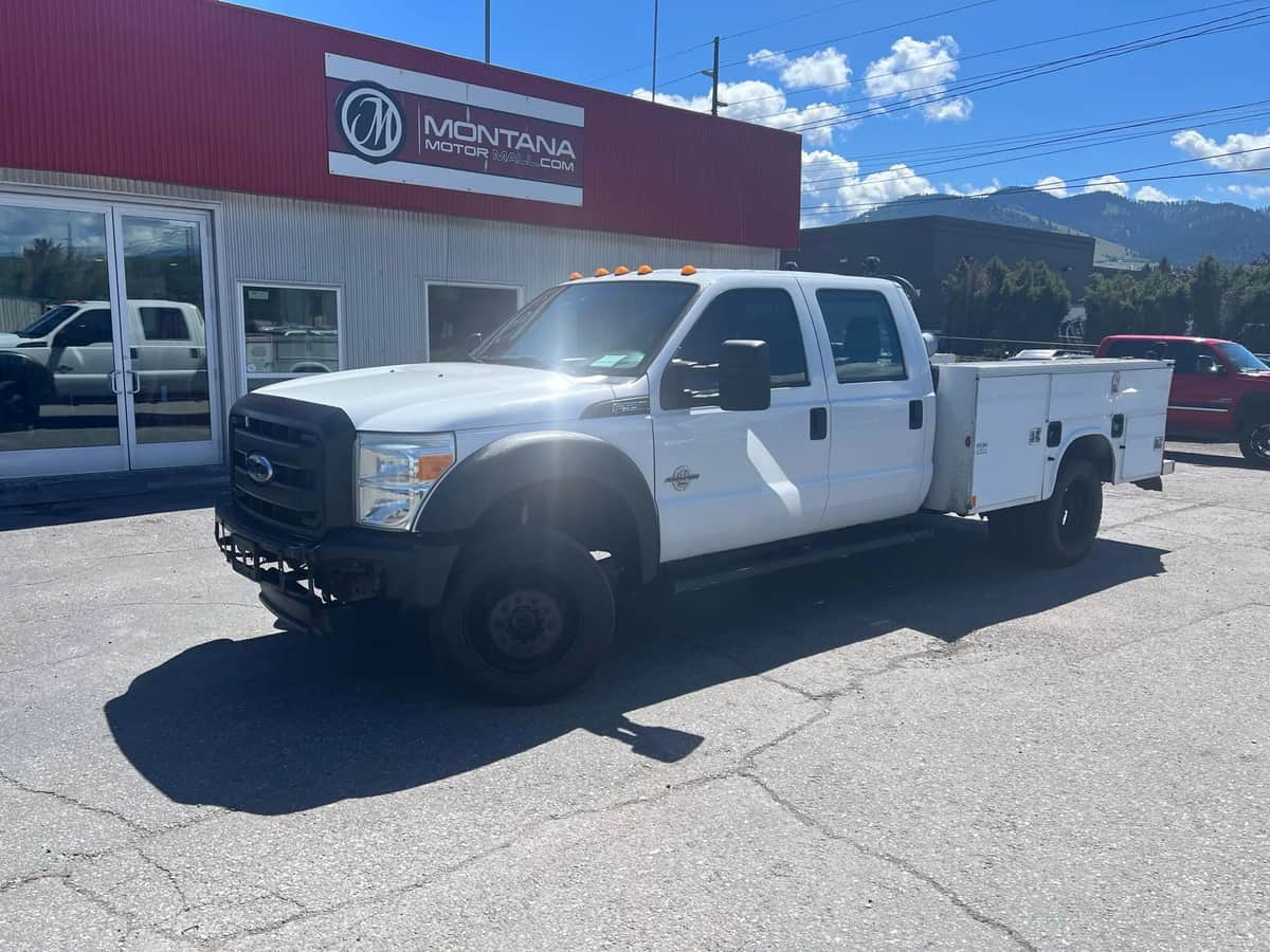 2013 Ford F-550 Chassis 176 W.B. 4d