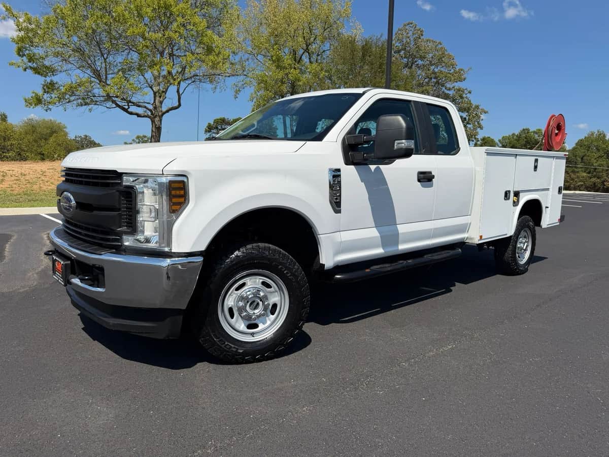 2019 Ford Super Duty F-350 Srw Xl Pickup 4d 8 Ft