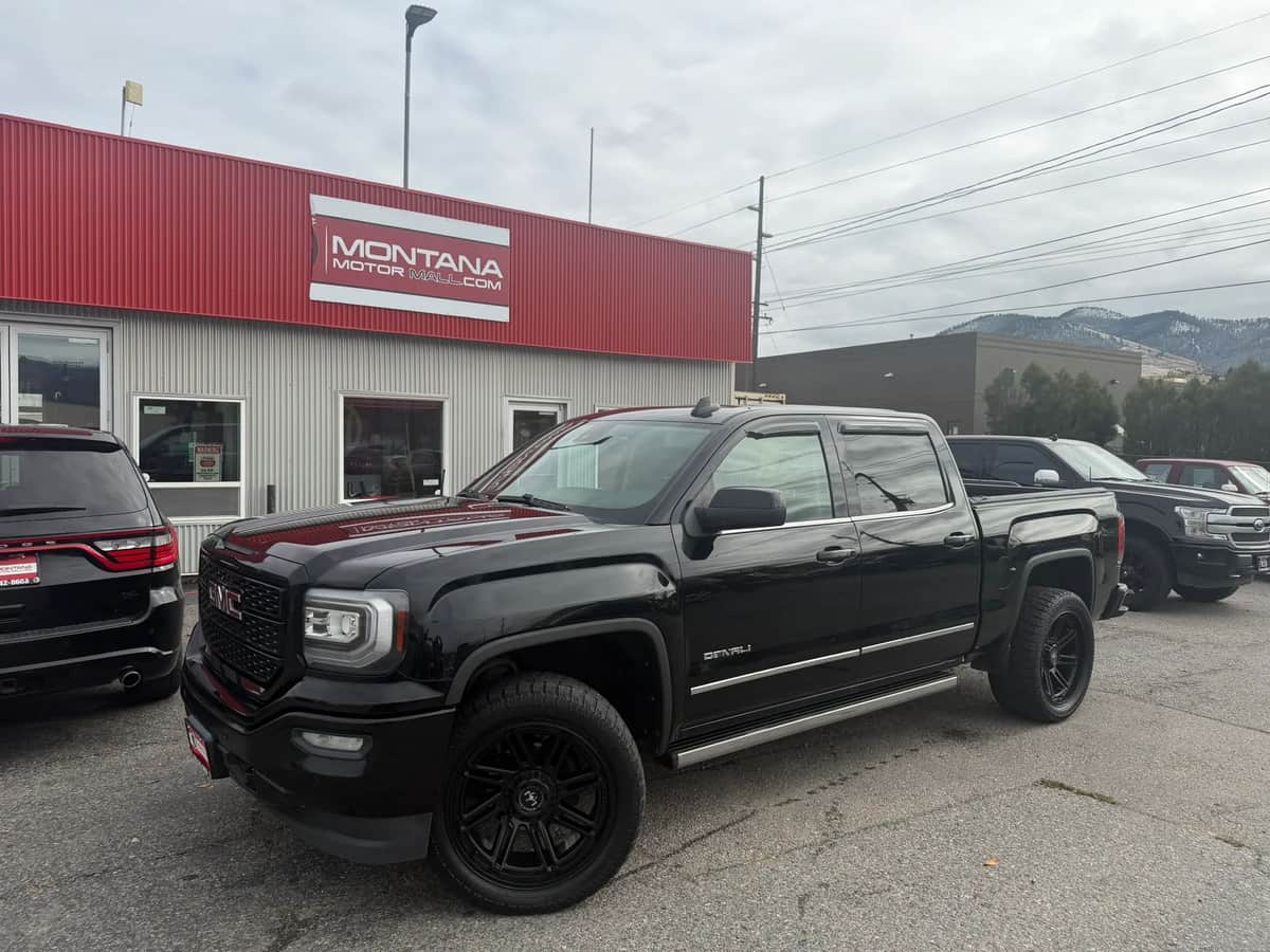 2017 GMC Sierra 1500 Denali Pickup 4d 5 3/4 Ft