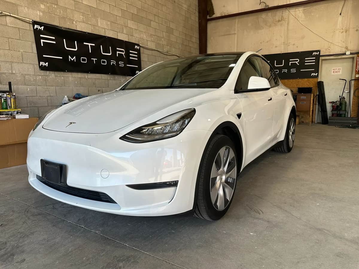 2023 Tesla Model Y Long Range Sport Utility 4d