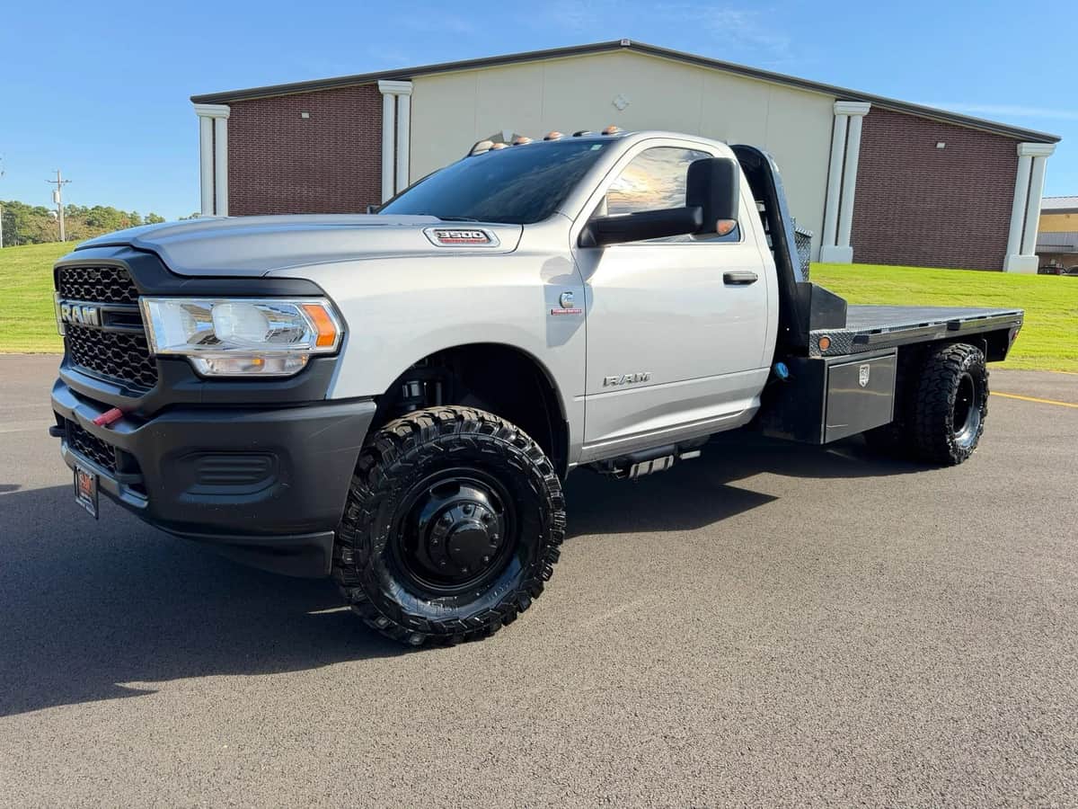 2022 Ram 3500 Chassis Tradesman Cab & Chassis 2d