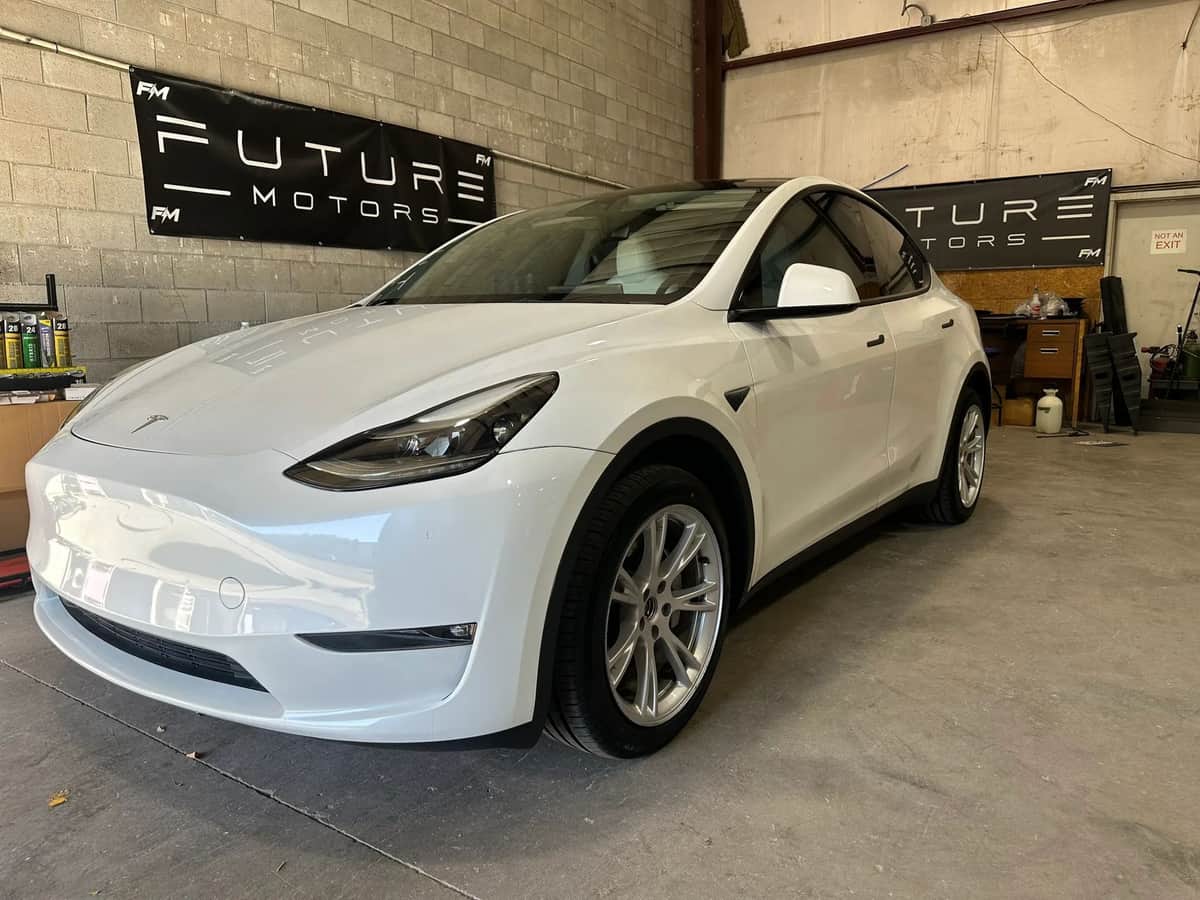 2023 Tesla Model Y Long Range Sport Utility 4d