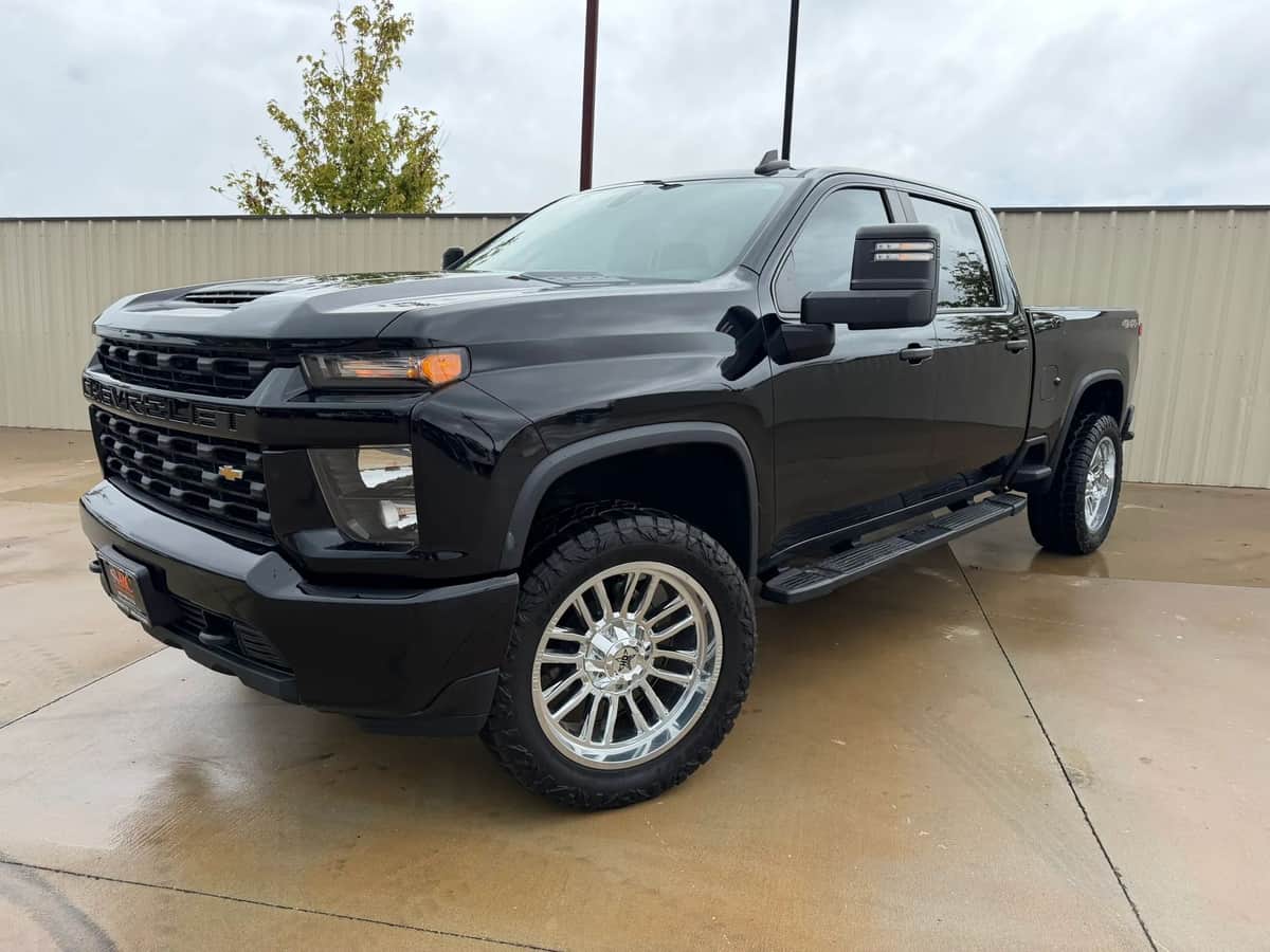 2021 Chevrolet Silverado 2500HD Custom Pickup 4D 6 1/2 ft