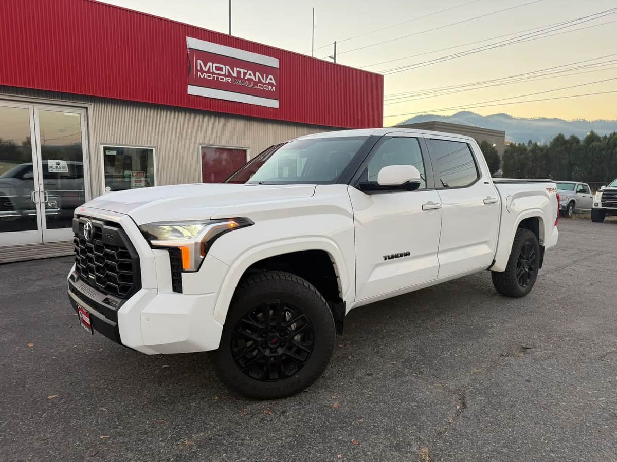 2024 Toyota Tundra Sr5 Pickup 4d 5 1/2 Ft