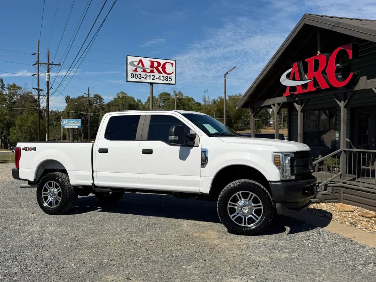 2019 Ford F-250 Xl Pickup 4d 6 3/4 Ft