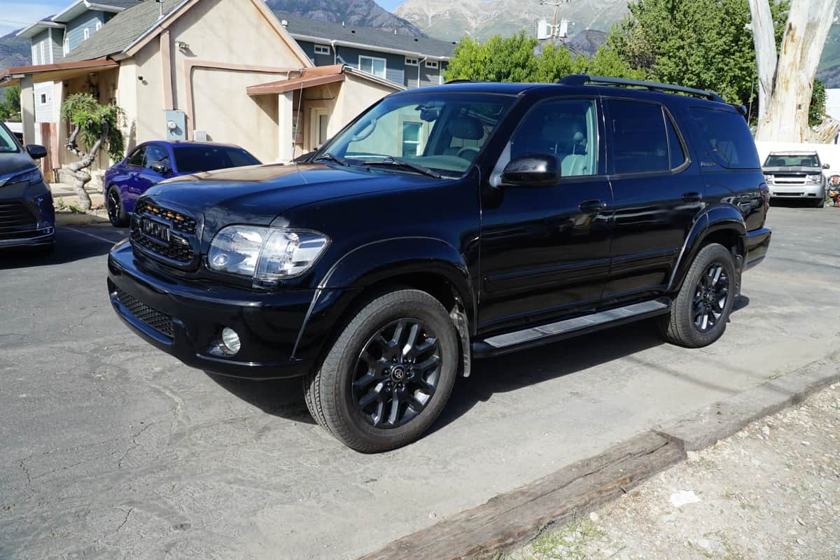 2004 Toyota Sequoia Limited Sport Utility 4d