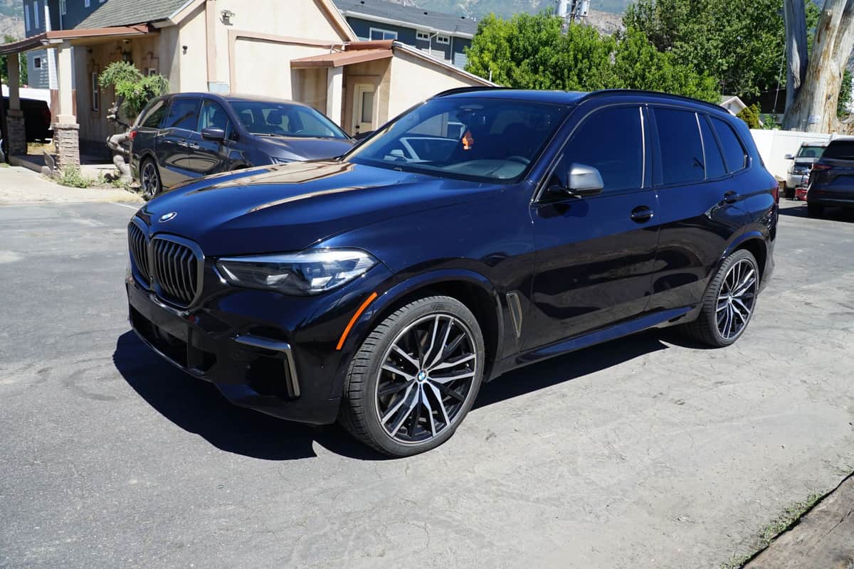 2022 BMW X5 M50i Sport Utility 4d