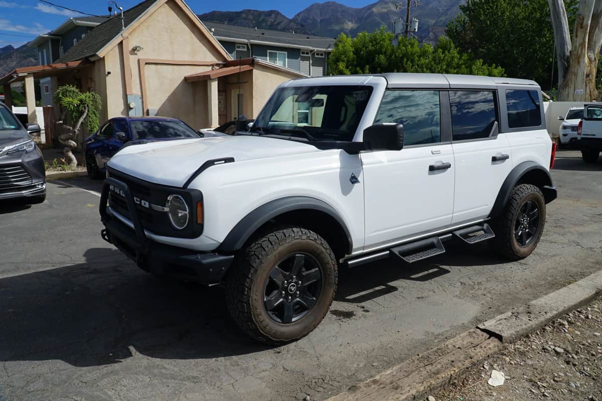2023 Ford Bronco Black Diamond Sport Utility 4d