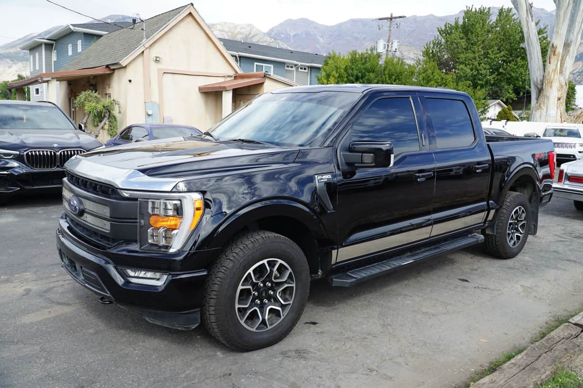 2021 Ford F-150 Lariat Pickup 4d 5 1/2 Ft