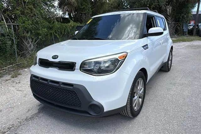 2015 Kia Soul + Wagon 4d