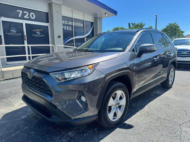 2020 Toyota RAV4 Xle Sport Utility 4d