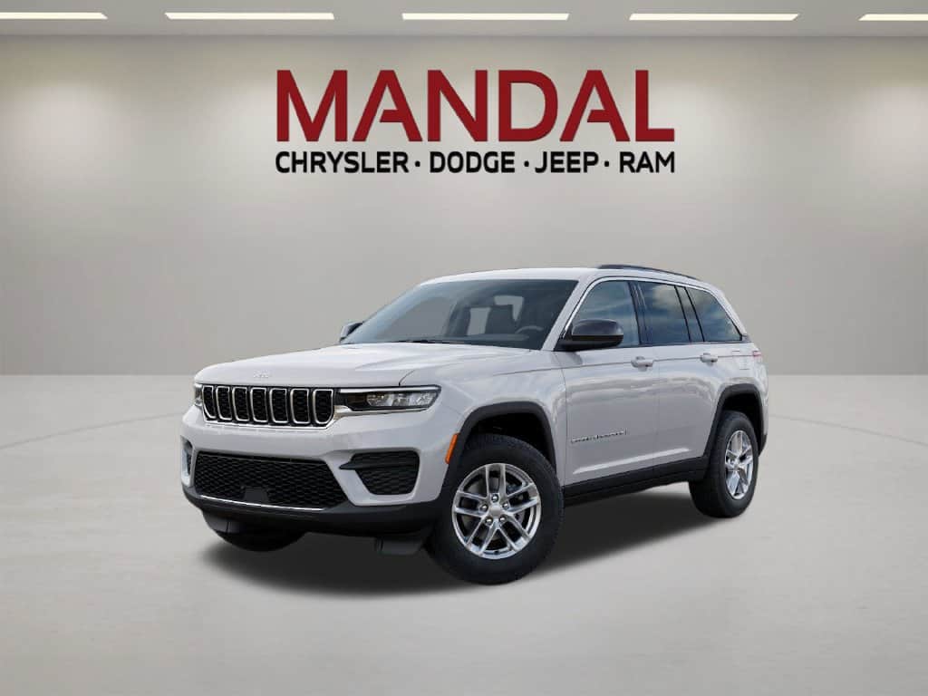 2026 Jeep Grand Cherokee Laredo