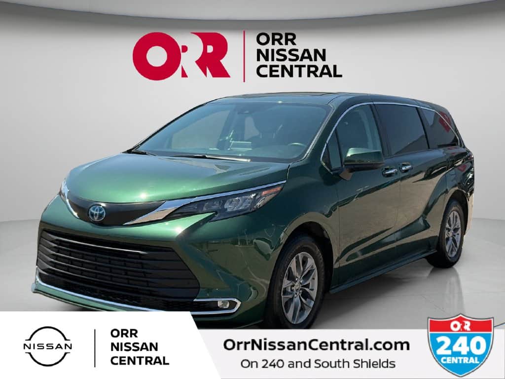 2024 Toyota Sienna XLE