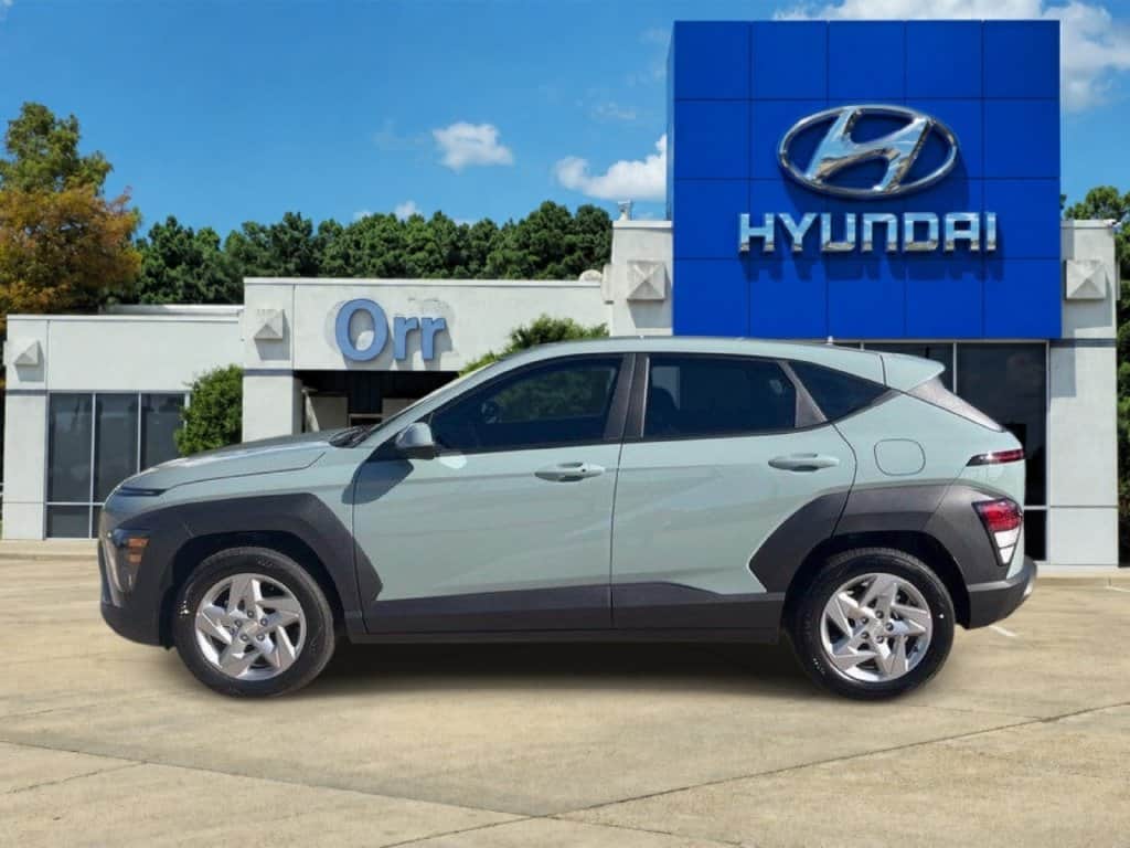 2027 Hyundai Kona SE