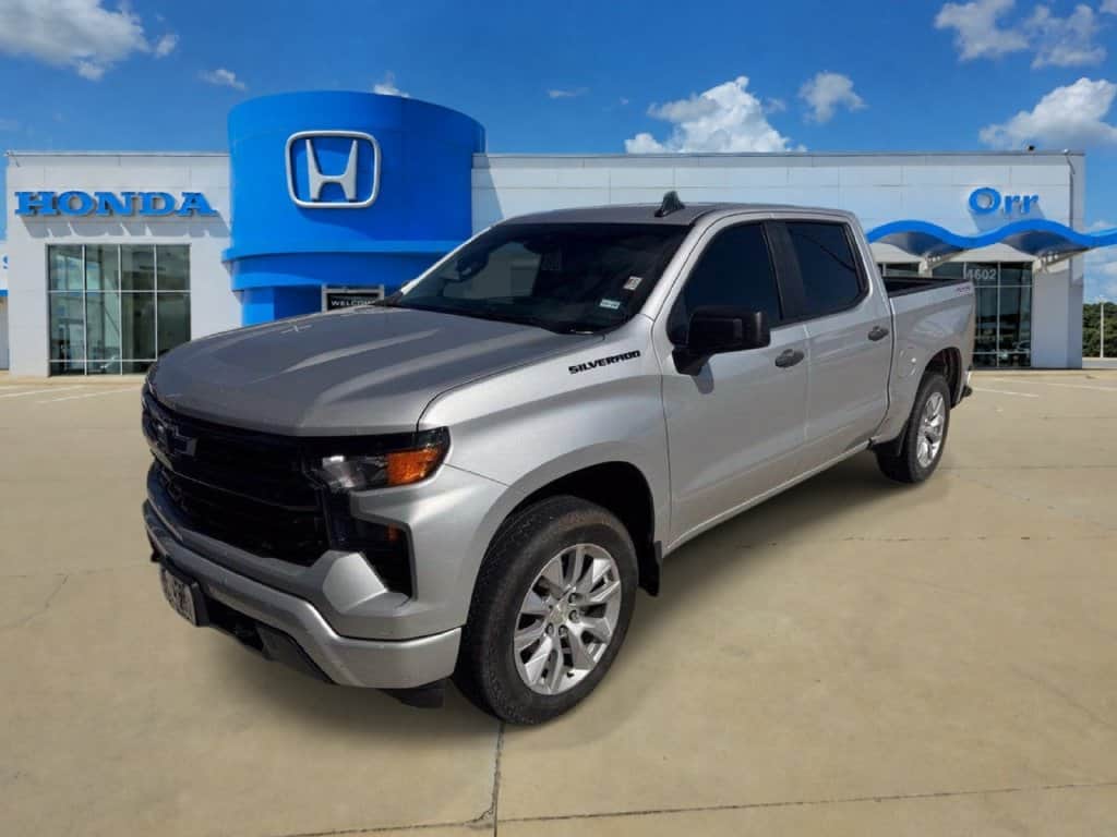 2022 Chevrolet Silverado 1500 Custom