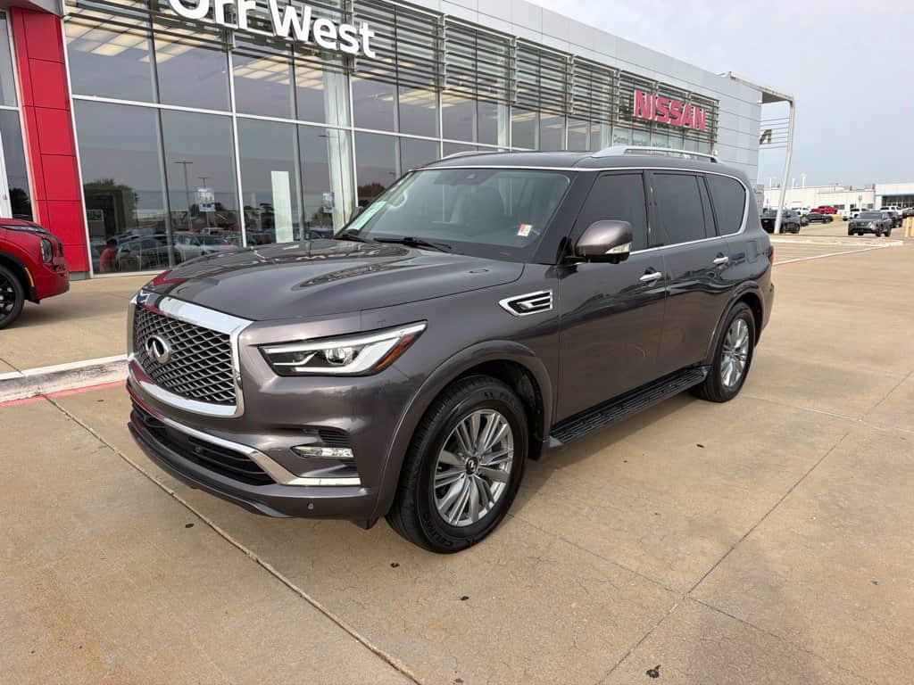 2024 INFINITI QX80 LUXE