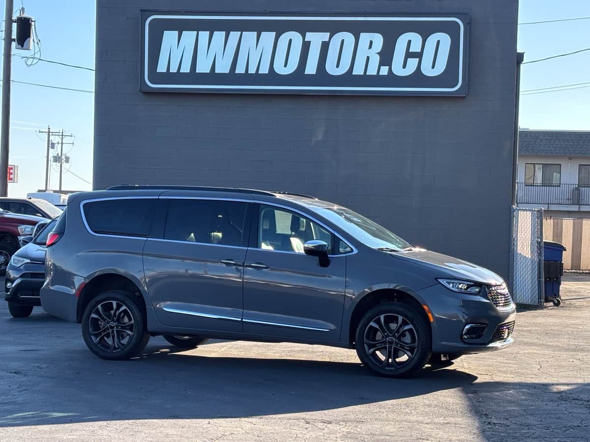 2023 Chrysler Pacifica Limited