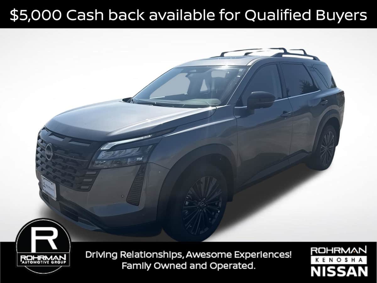 2026 Nissan Pathfinder SL