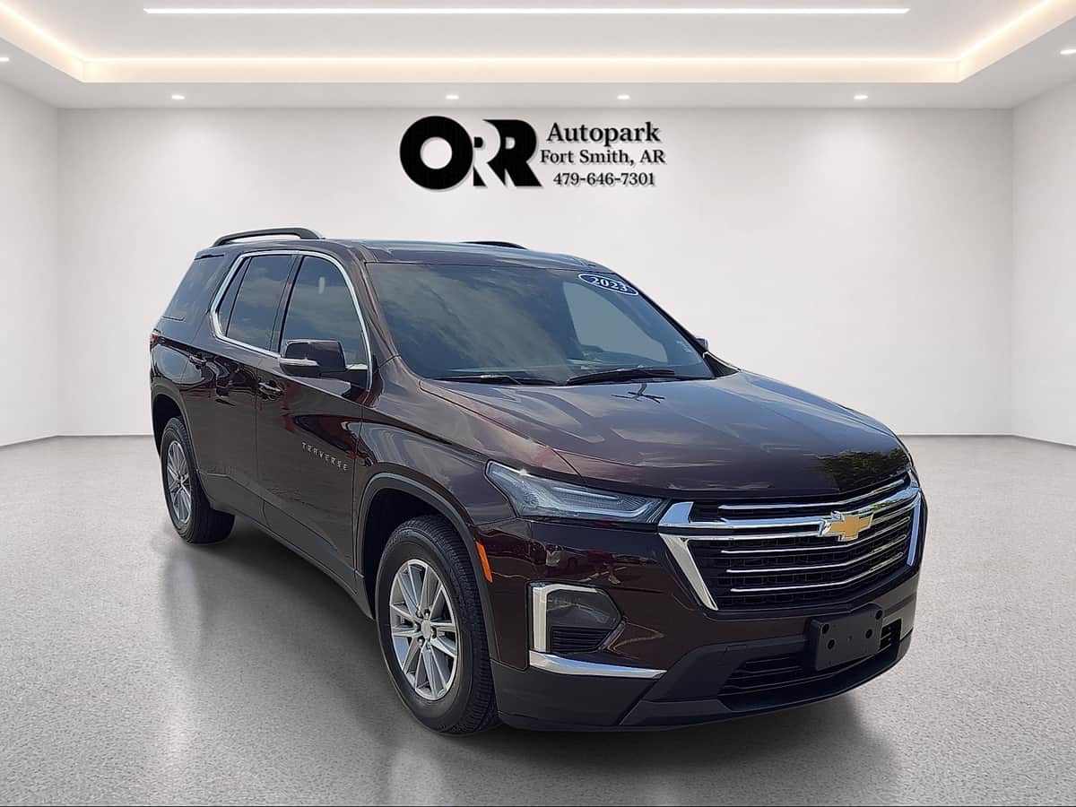 2023 Chevrolet Traverse LT