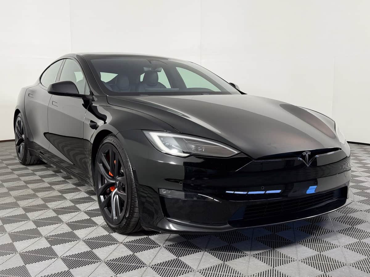 2022 Tesla Model S Plaid