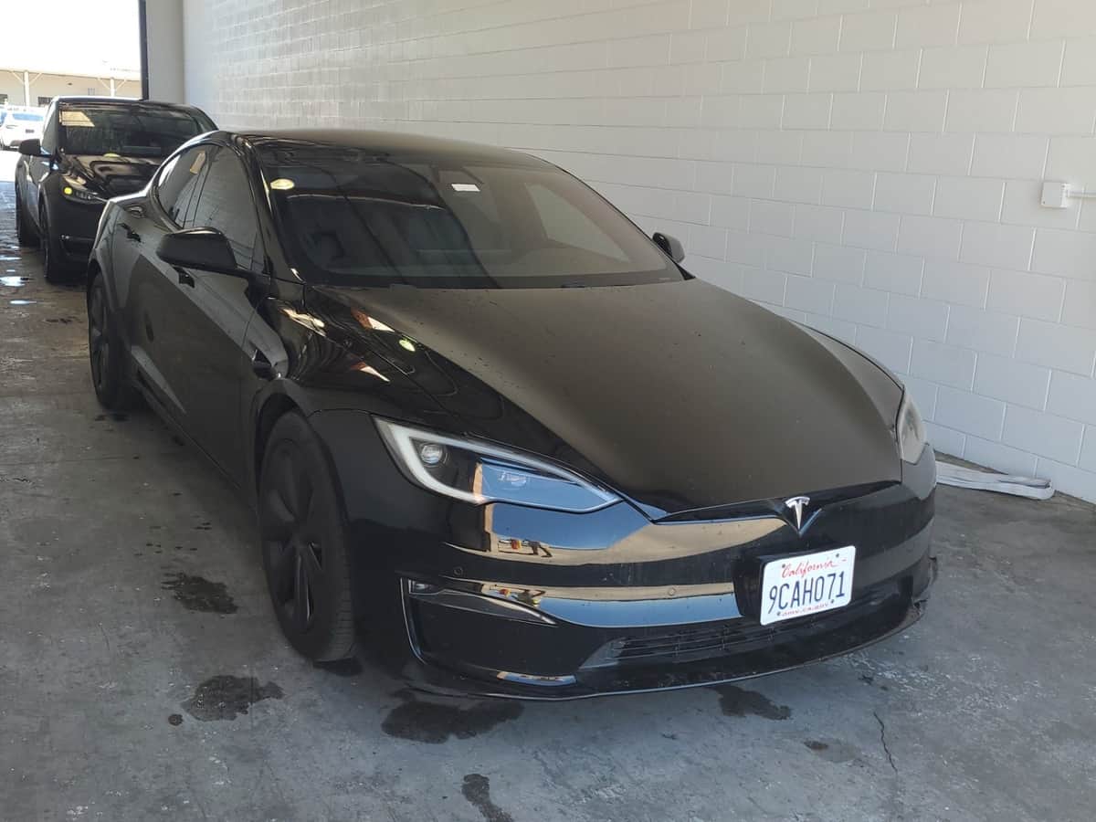 2022 Tesla Model S Plaid