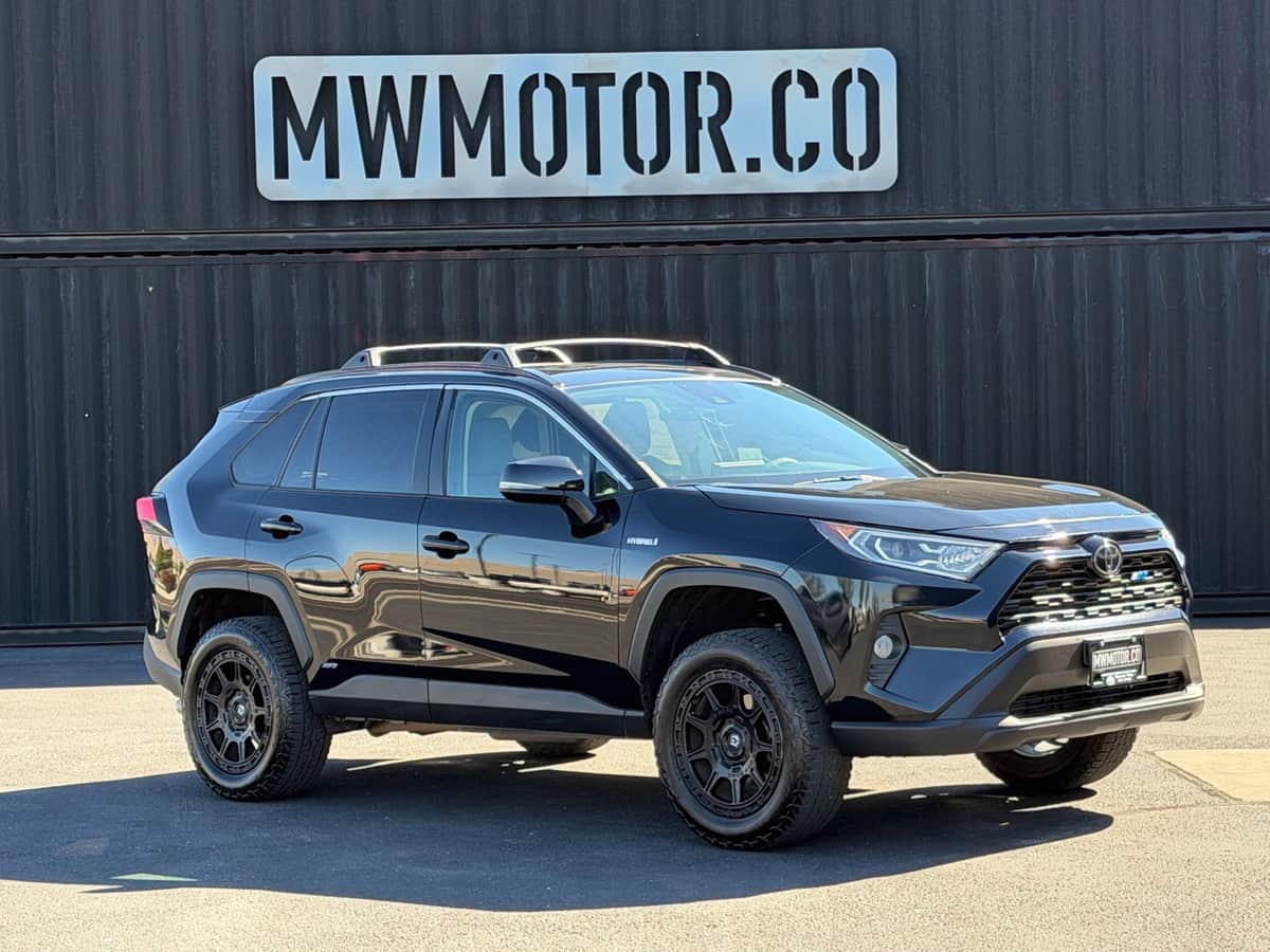 2021 Toyota RAV4 Hybrid XLE