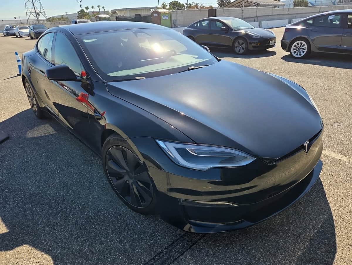 2022 Tesla Model S BASE