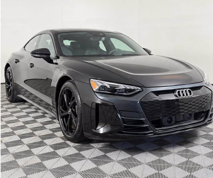 2023 Audi e-tron GT Prestige