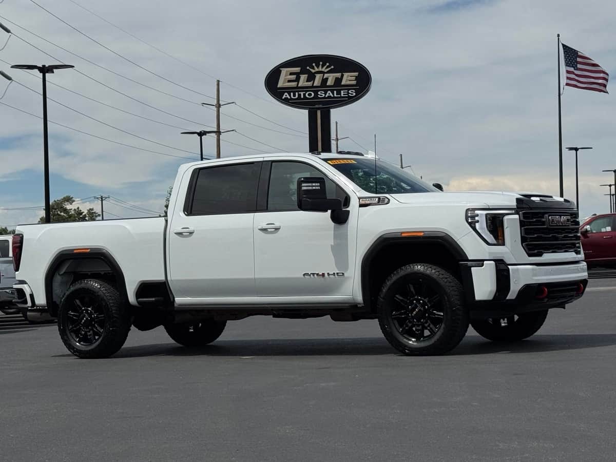 2025 GMC Sierra 3500 HD AT4