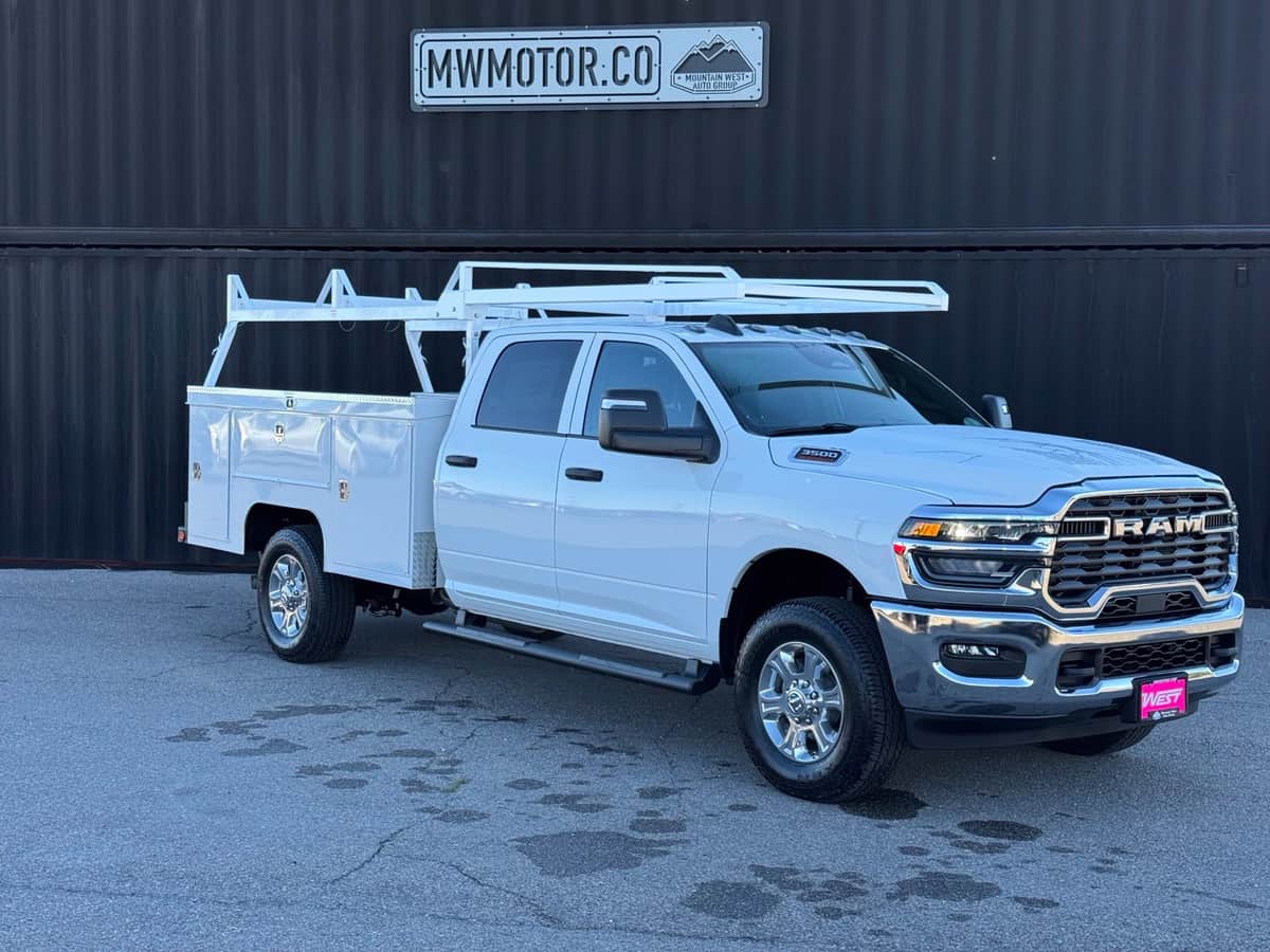 2026 Ram 3500 Chassis Tradesman