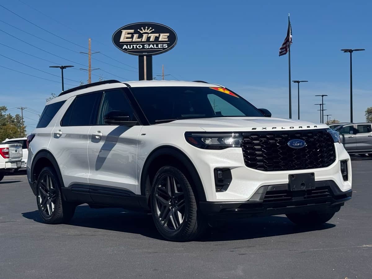 2025 Ford Explorer ST-Line
