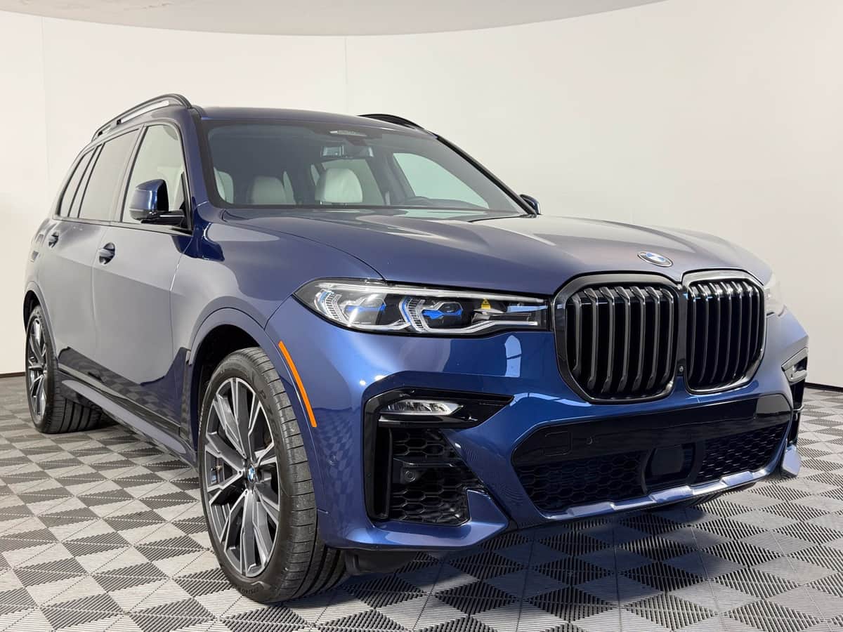2022 BMW X7 M50I