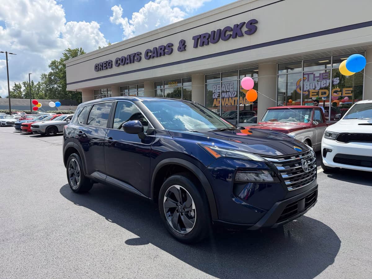 2025 Nissan Rogue SV