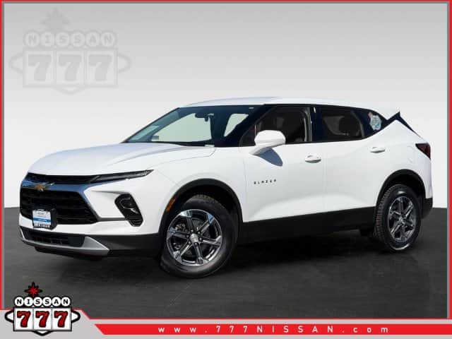 2025 Chevrolet Blazer LT