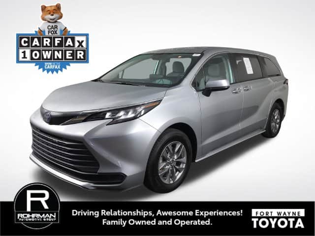 2023 Toyota Sienna LE