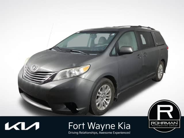 2012 Toyota Sienna XLE